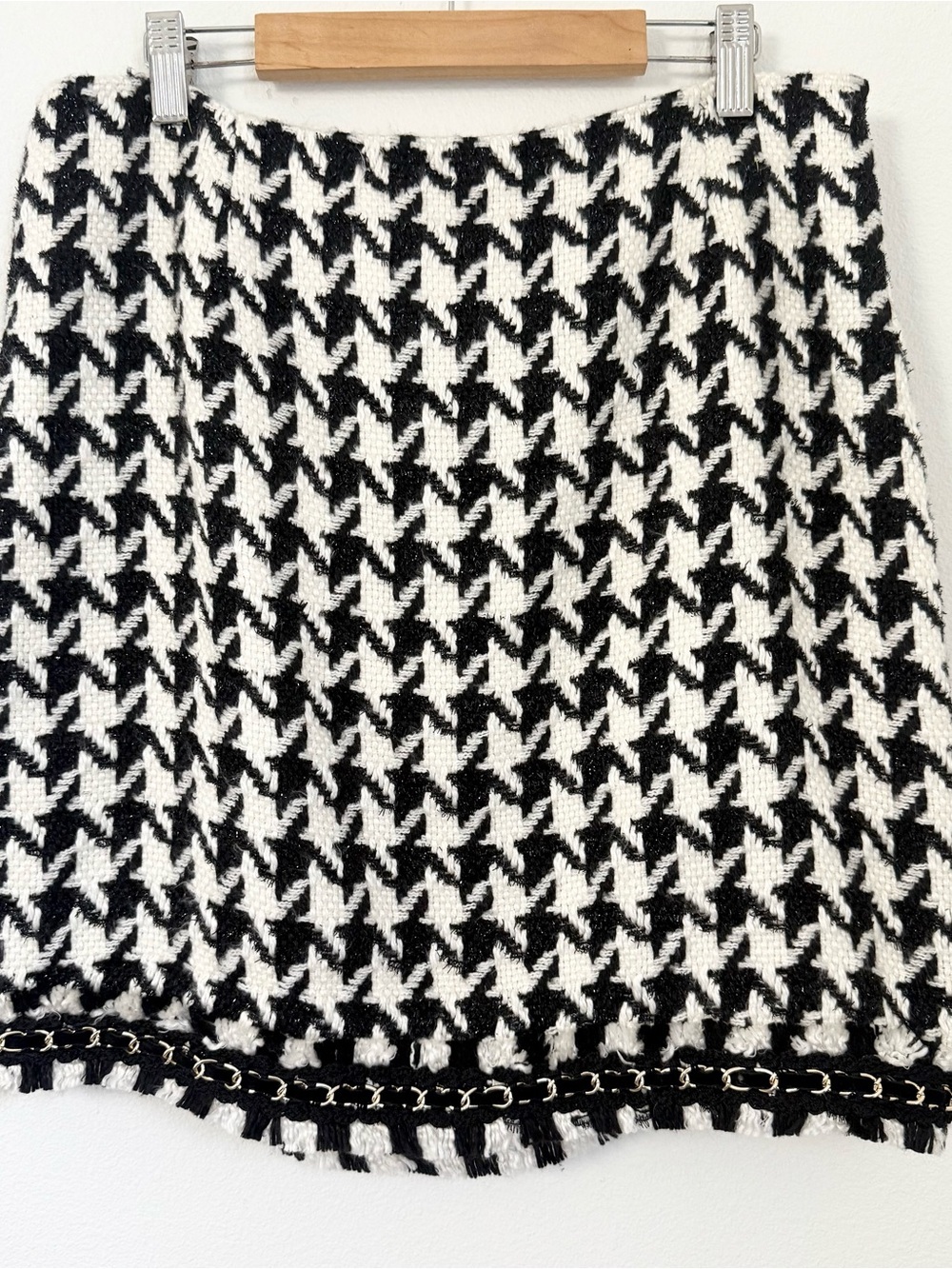 Boston Proper Large size Houndstooth Skirt Size 12 Black White chain trim Office - Picture 8 of 9